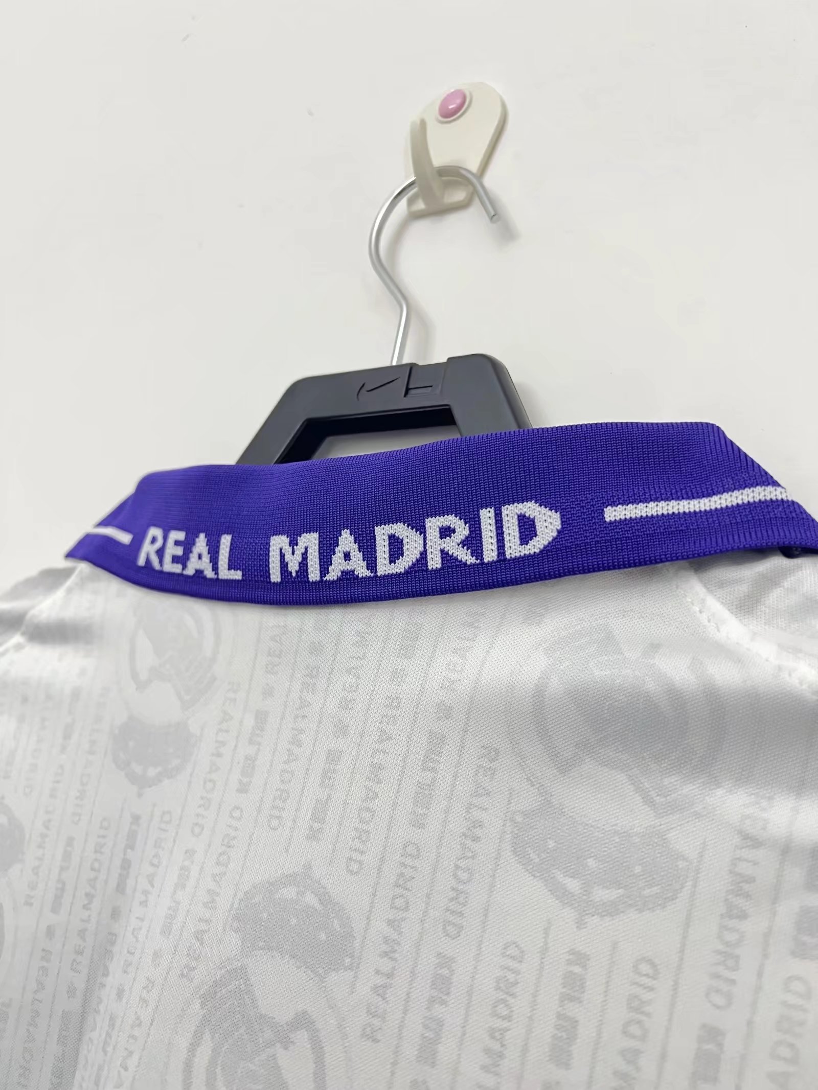 Real Madrid  Retro 1996-1997  away  jersey