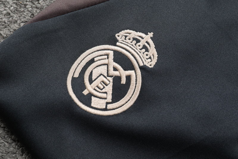Real Madrid  24/25 Adults  Long sleeves  half-zip training suit Top + pants
