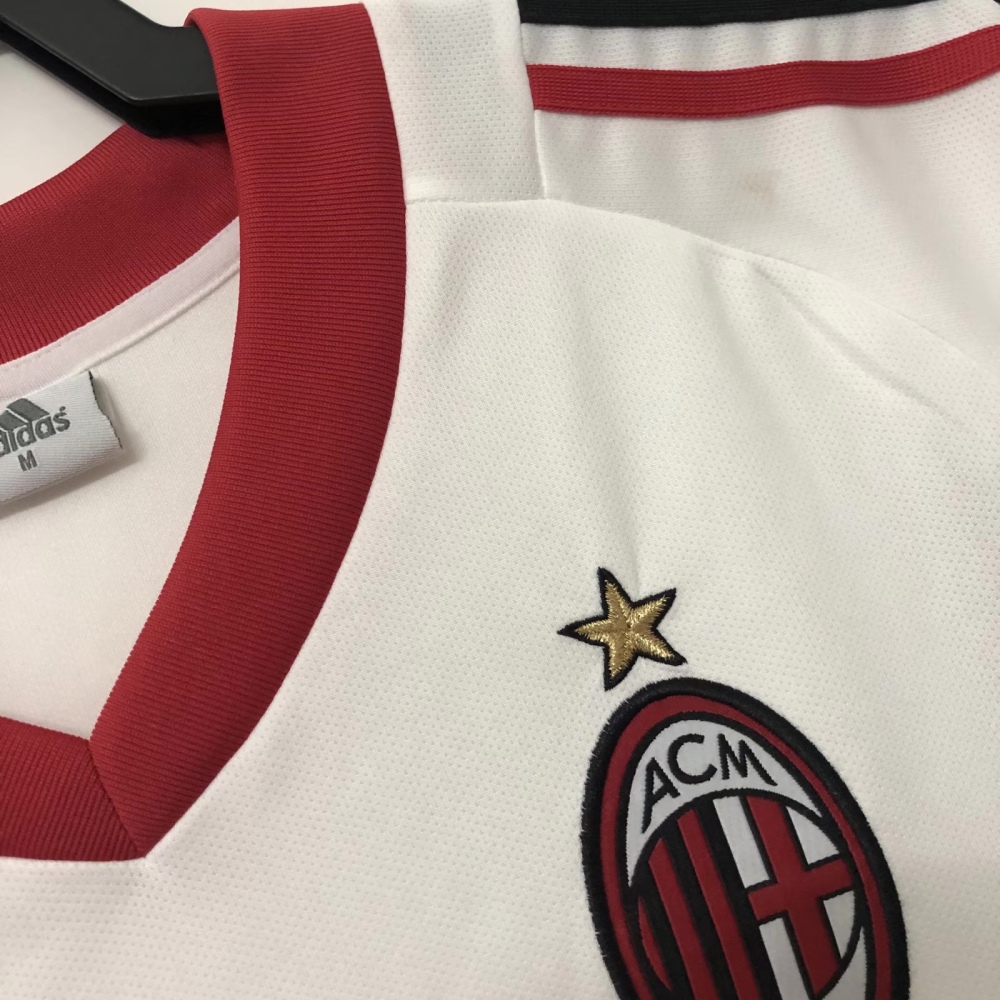 AC Milan Retro 2002-2003 away jersey