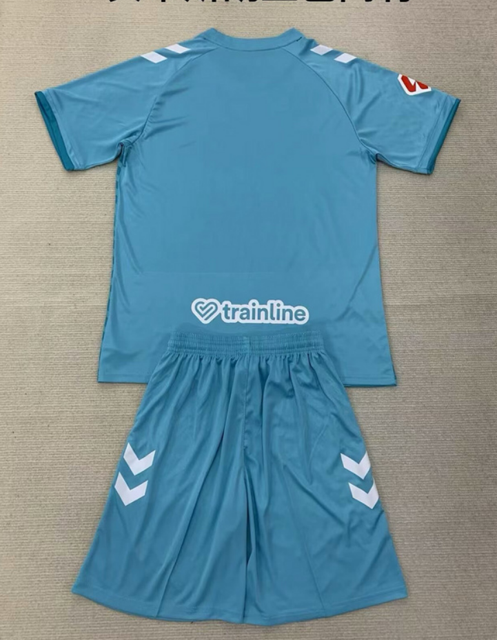 Real Betis 24-25 Goalkeeper Kids Soccer Jerseys kit