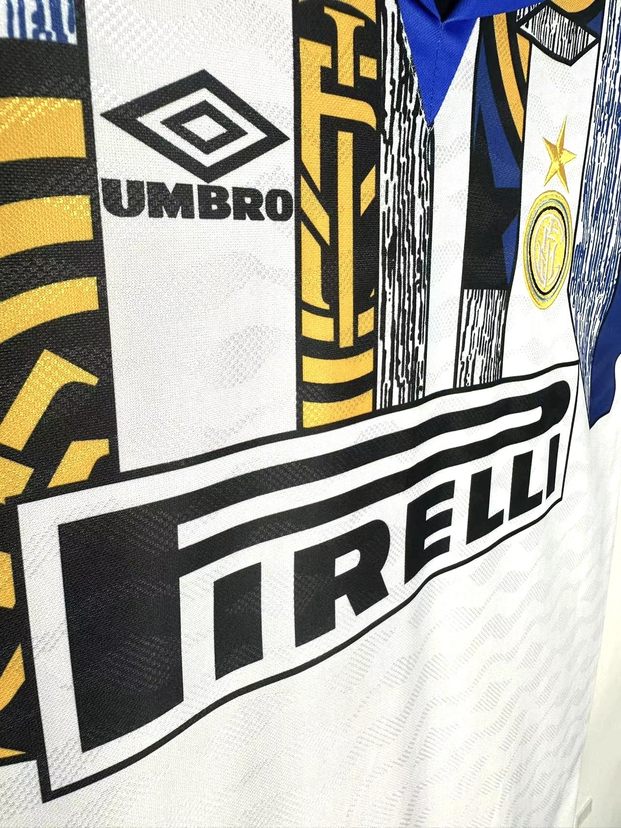 Inter Milan Retro 1995-1996 away jersey
