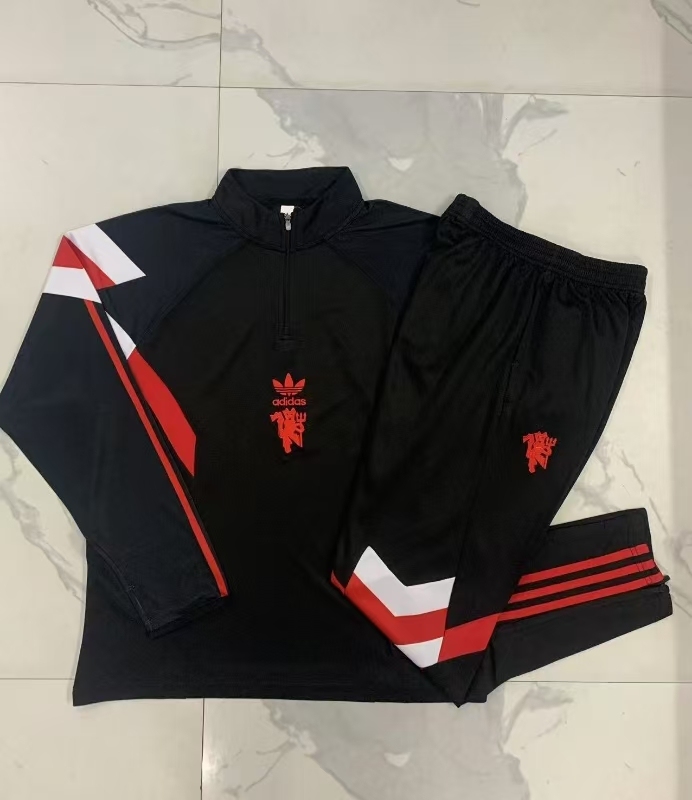 Manchester United  24/25 Kids  Long sleeves half-zip training suit Top + pants