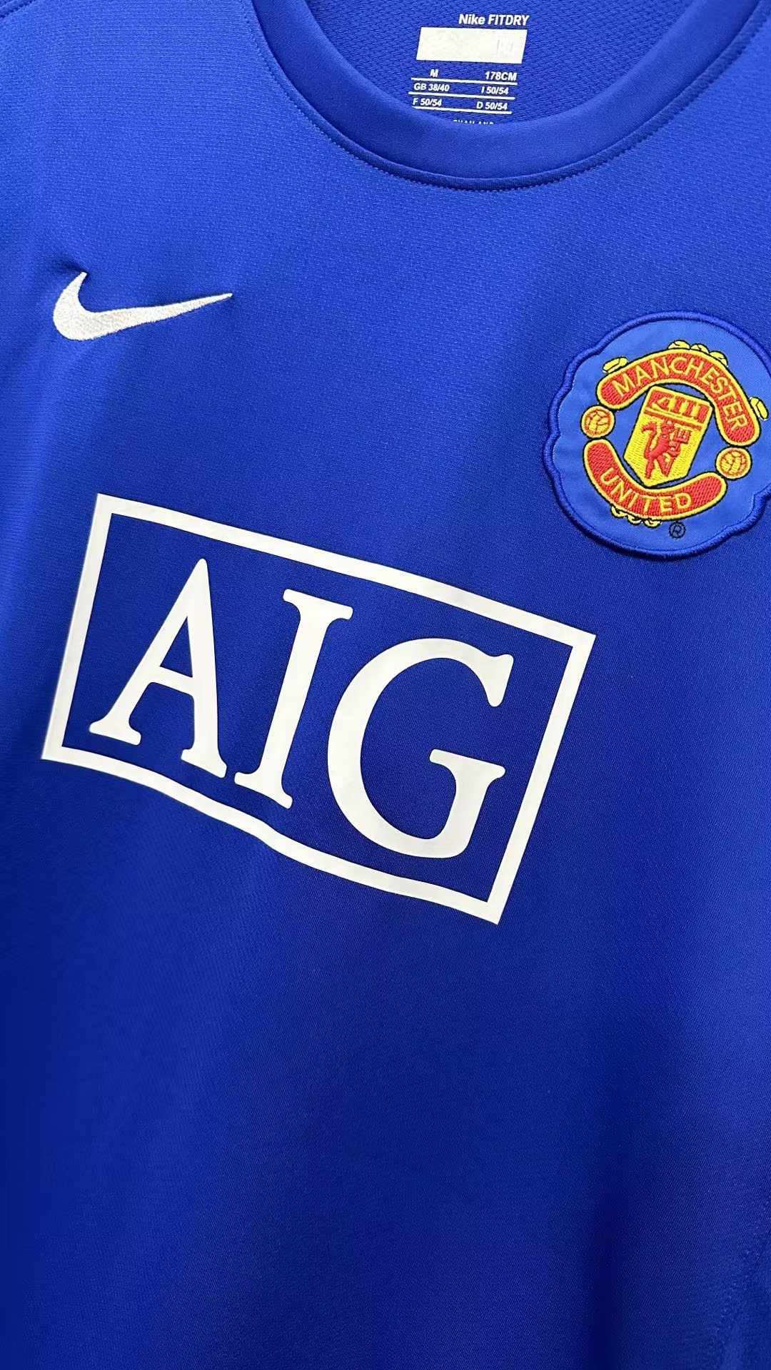 Manchester United Retro 2008-2009 season long away jersey