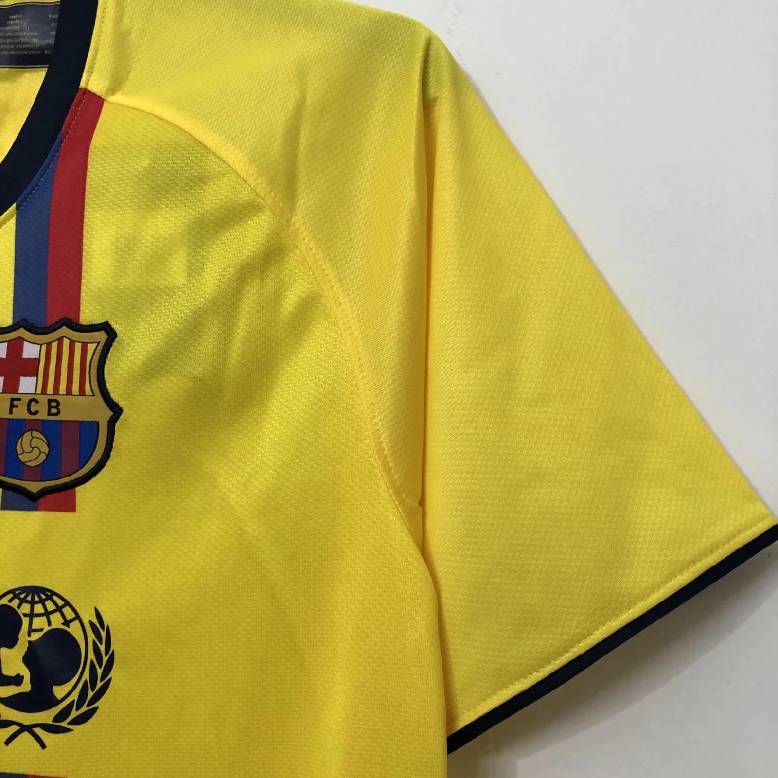 Barcelona Retro 2008-2009 away jersey