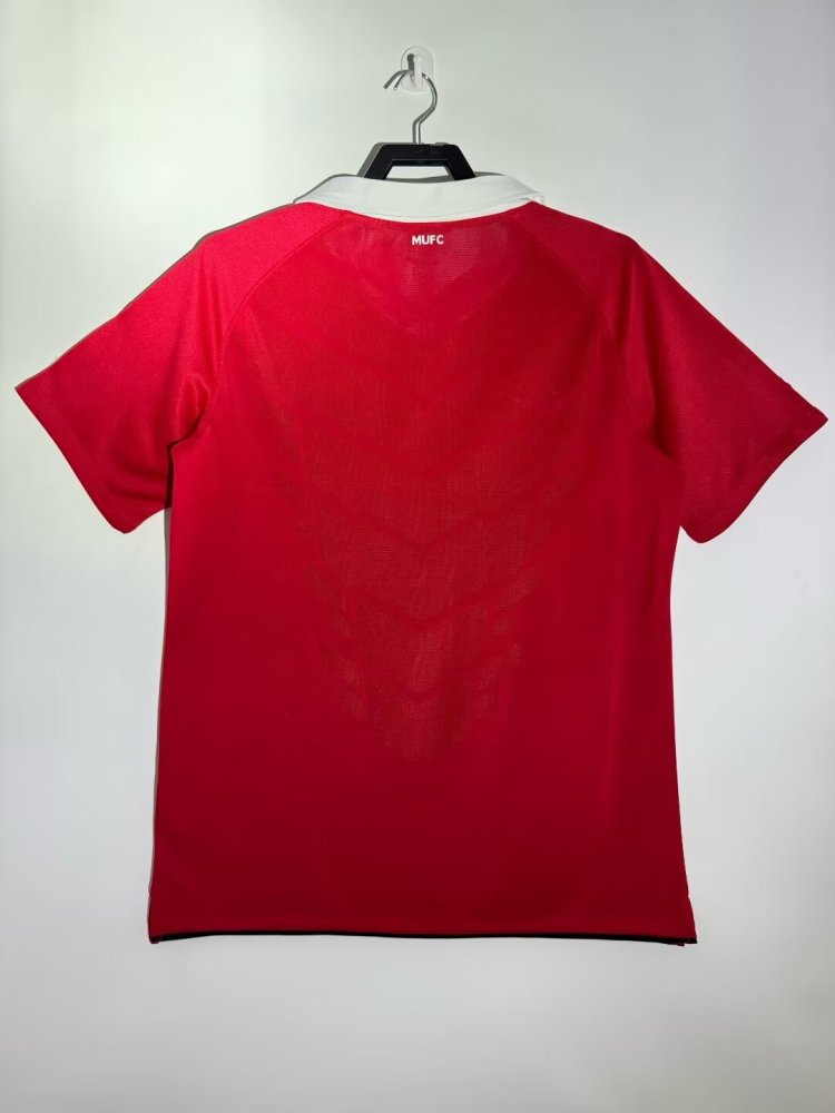 Manchester United Retro 2010-2011 season home jersey
