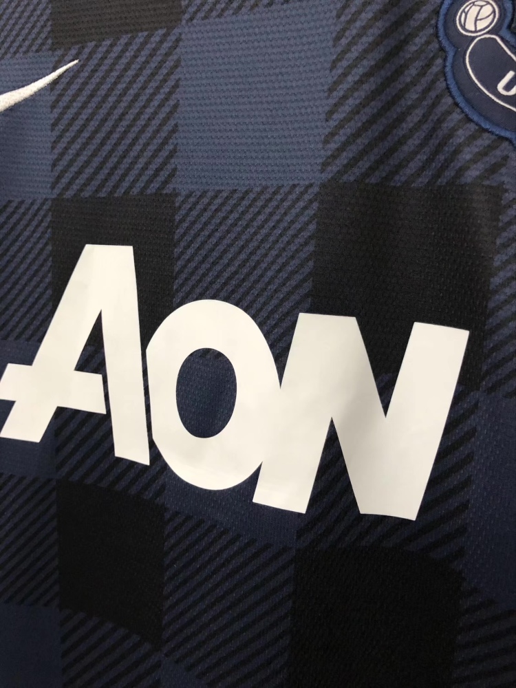 Manchester United Retro 2013-2014 season away jersey