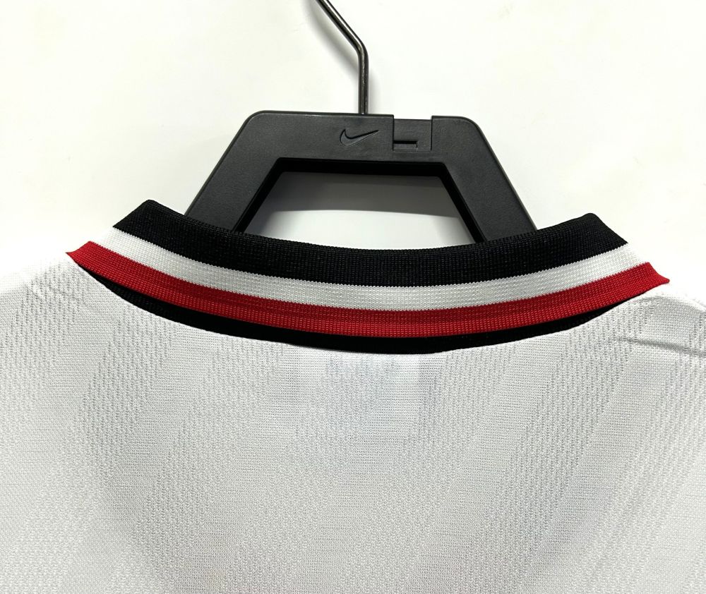 Manchester United Retro 1996-1997 season away jersey