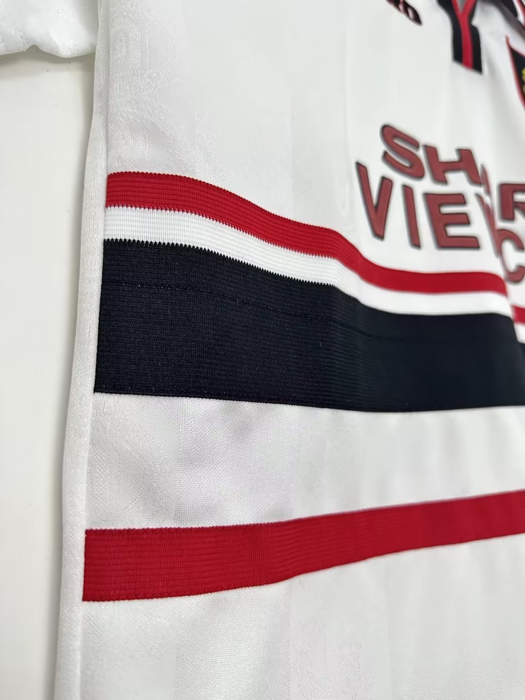 Manchester United Retro 1998 season away jersey