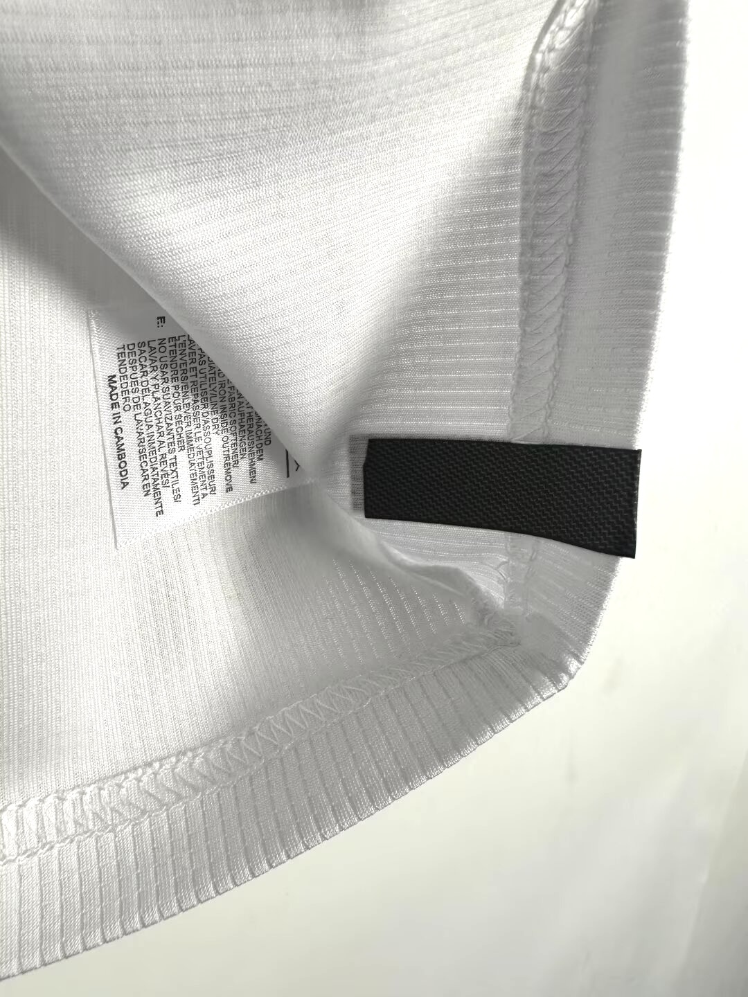 Real Madrid Retro 2019-2000 home court jersey