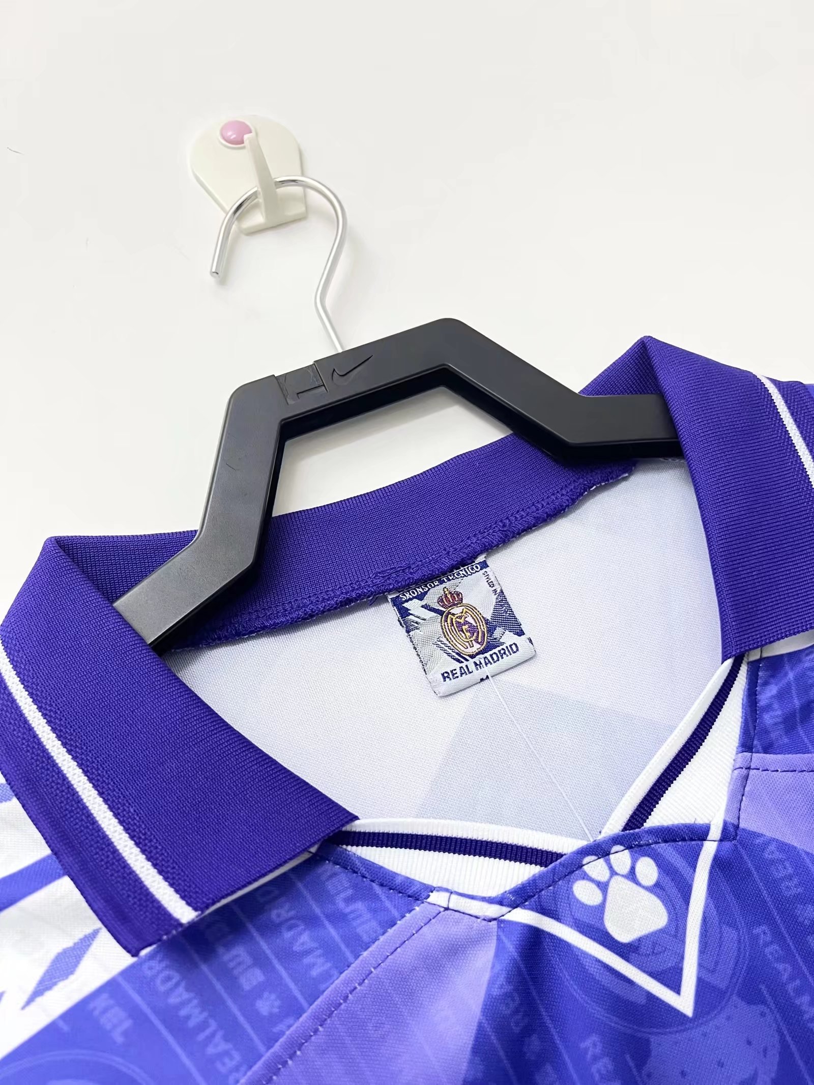Real Madrid  Retro 1996-1997  away  jersey