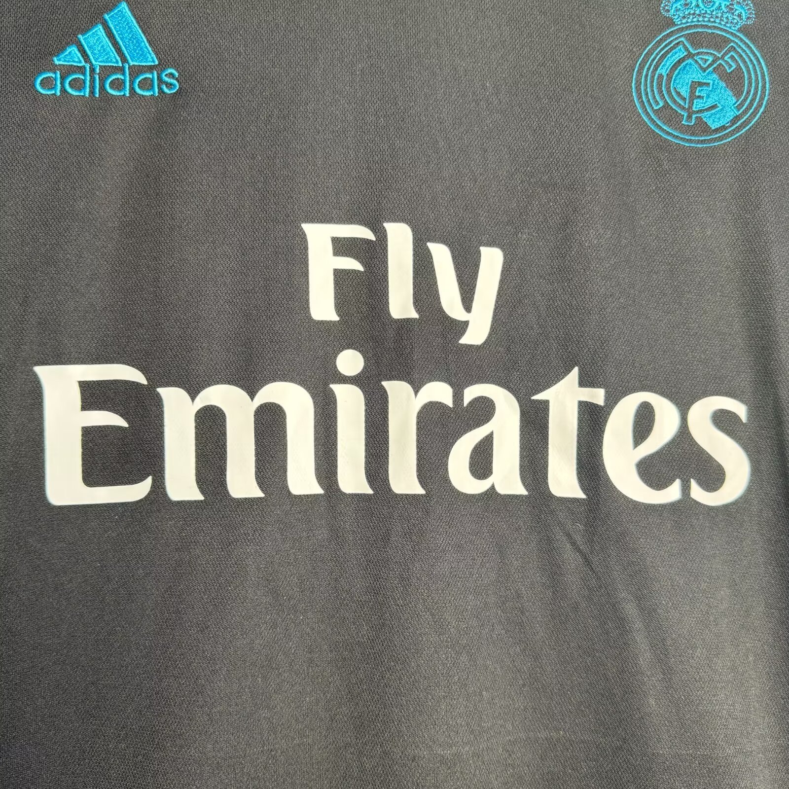 Real Madrid  Retro long sleeves 2017-2018 away jersey