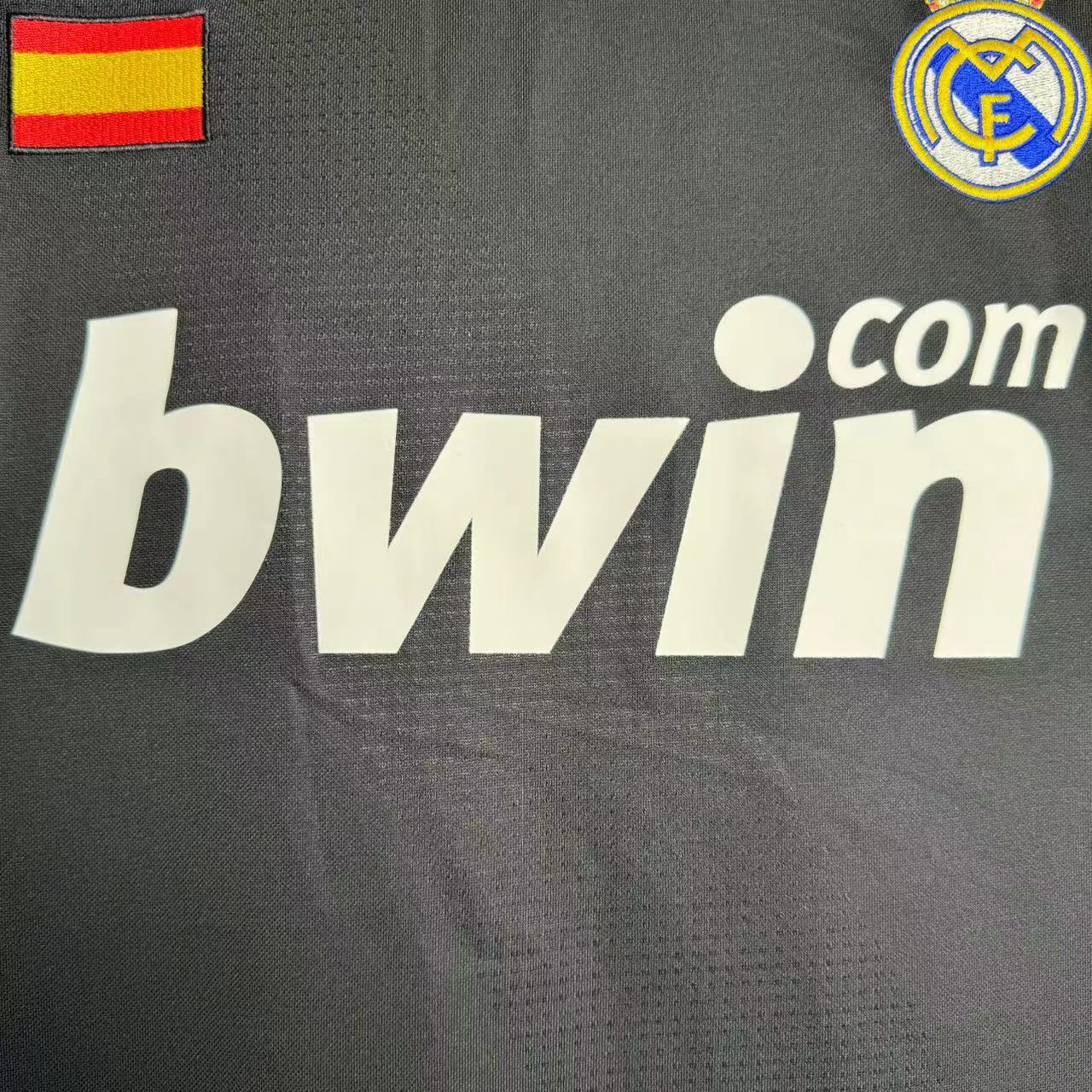 Real Madrid  Retro 2008-2009  away jersey