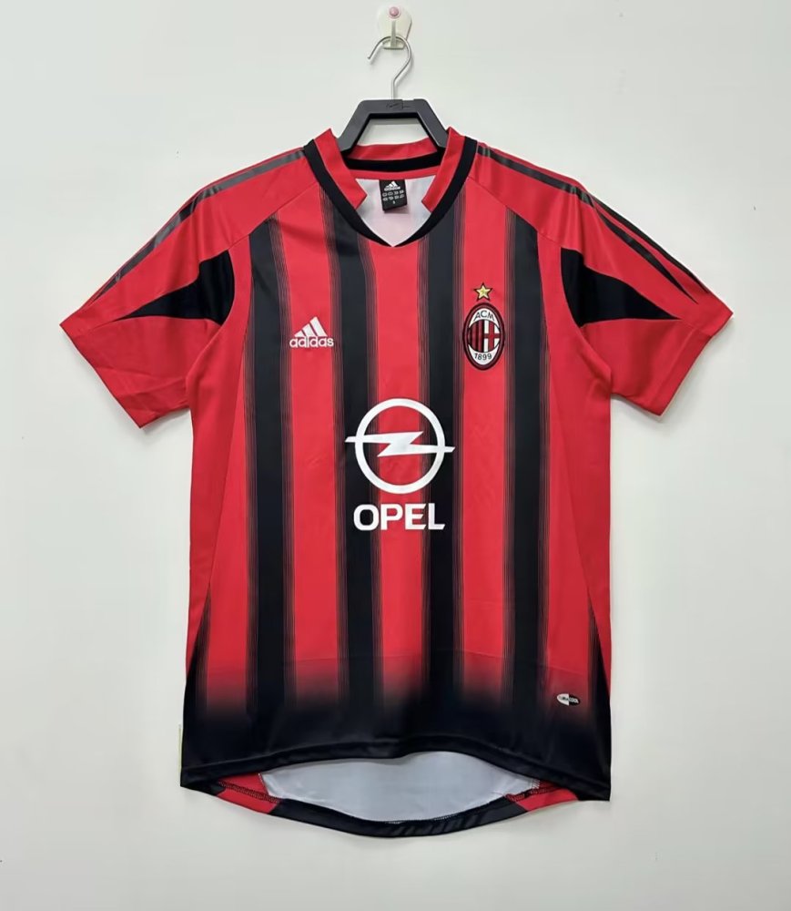 AC Milan Retro 2004-2005 season home jersey
