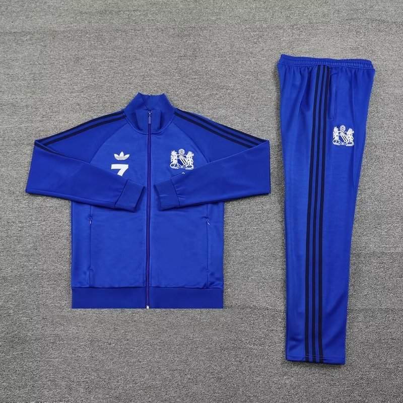 Manchester United 24-25 Adults Long Zipper Training Jersey  top + pants