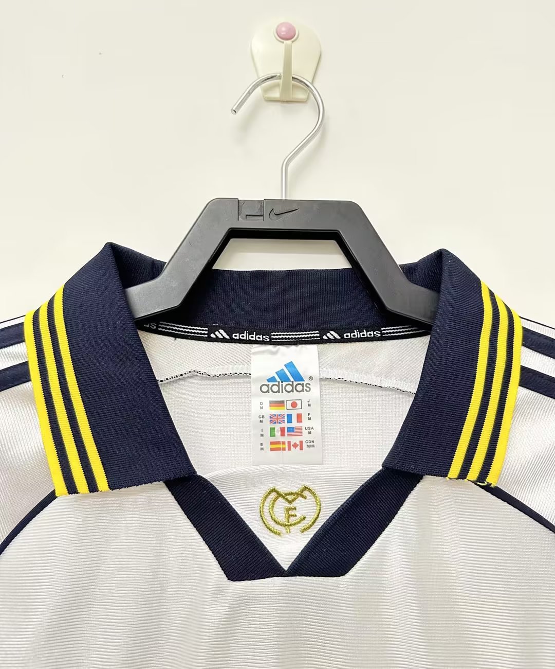 Real Madrid Retro 1998-2000 home court jersey