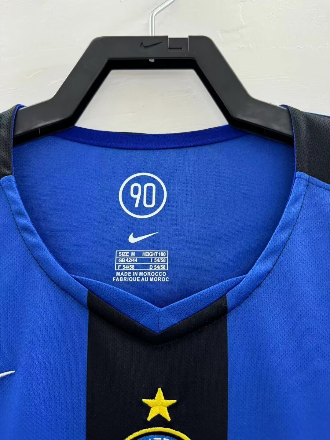 Inter Milan Retro 2004-2005 home court jersey