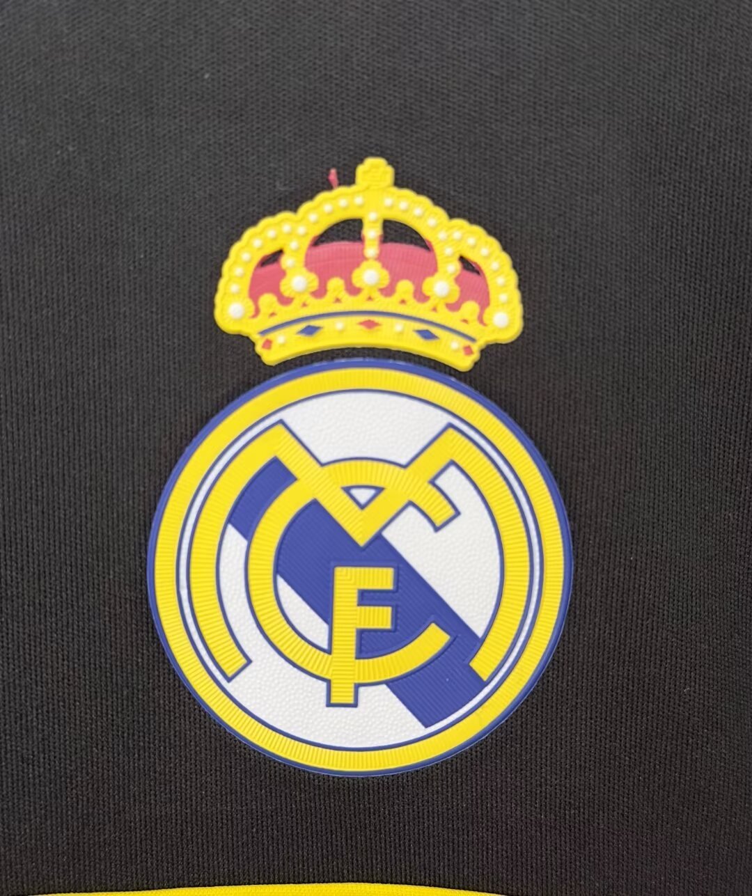 Real Madrid  Retro 2011-2012  goalkeeper jersey