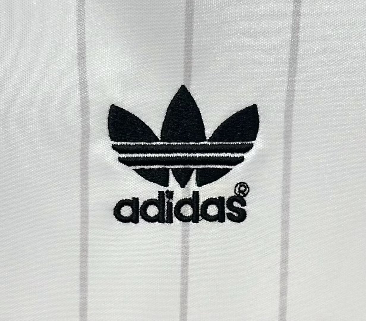 Manchester United Retro 1983 season away jersey