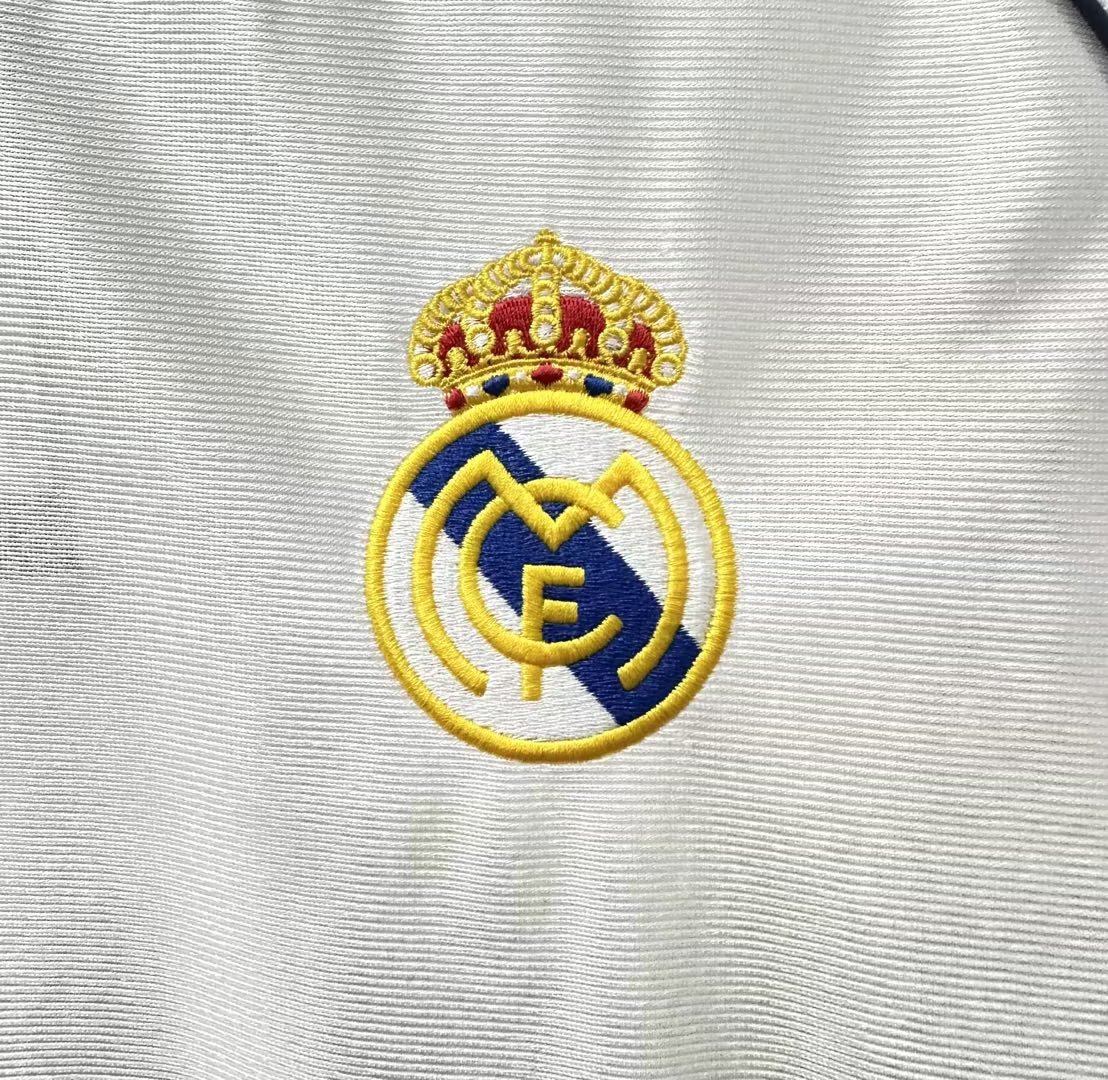 Real Madrid Retro 1998-2000 home court jersey