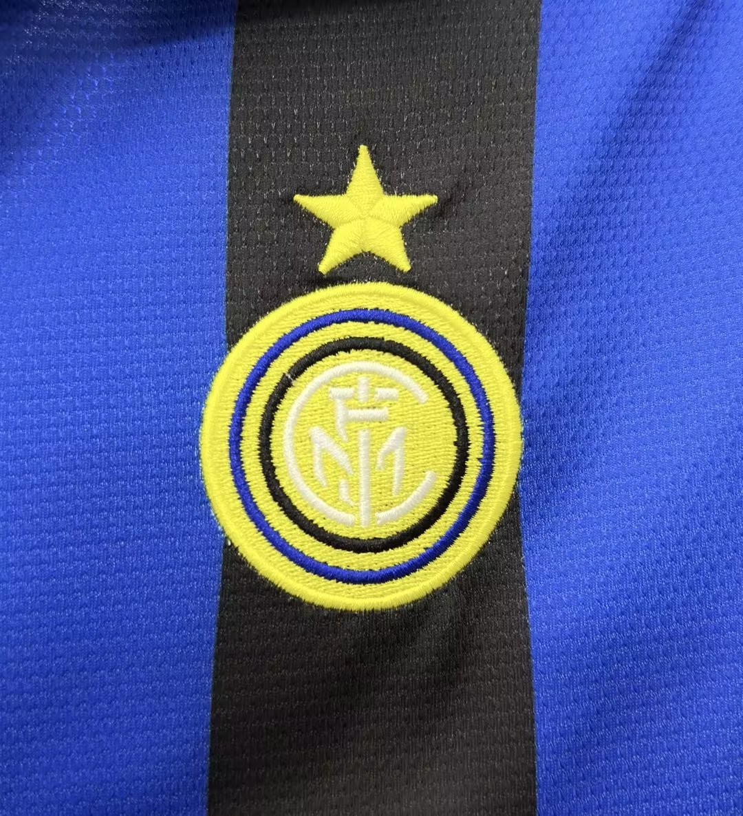 Inter Milan Retro 1998-1999 home court jersey