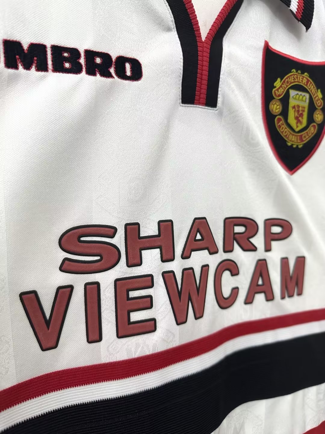 Manchester United Retro 1998 season away jersey