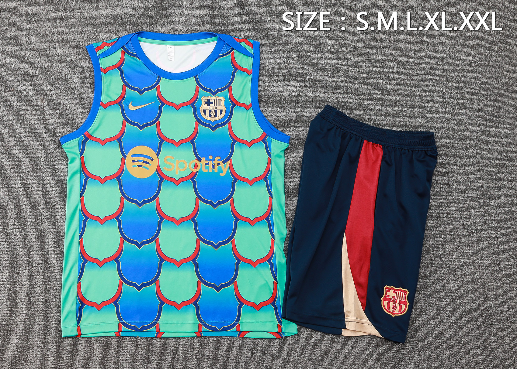 Barcelona 24/25 Adults short sleeved training suit with top and pants