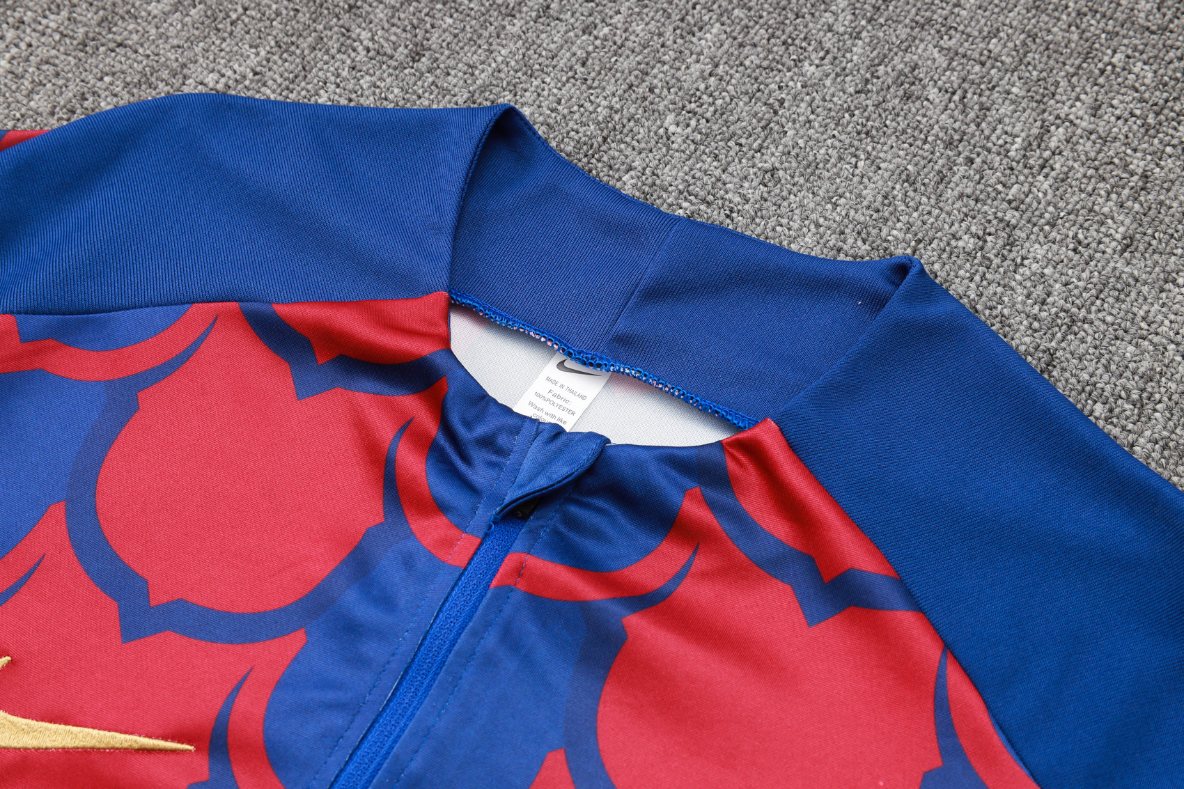Barcelona 24/25 Adults  Long sleeves half-zip training suit Top + pants