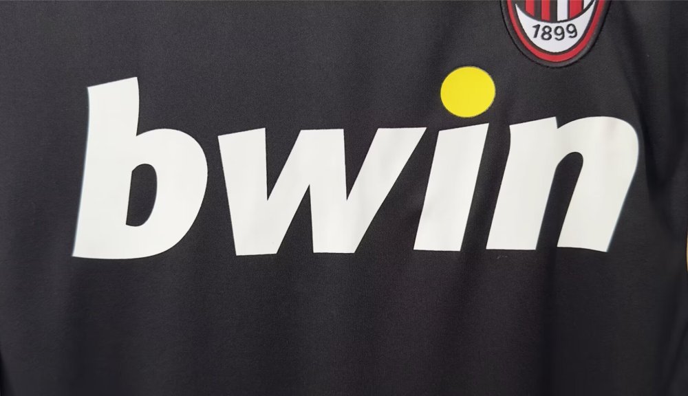 AC Milan Retro 2006-2007 season second jersey