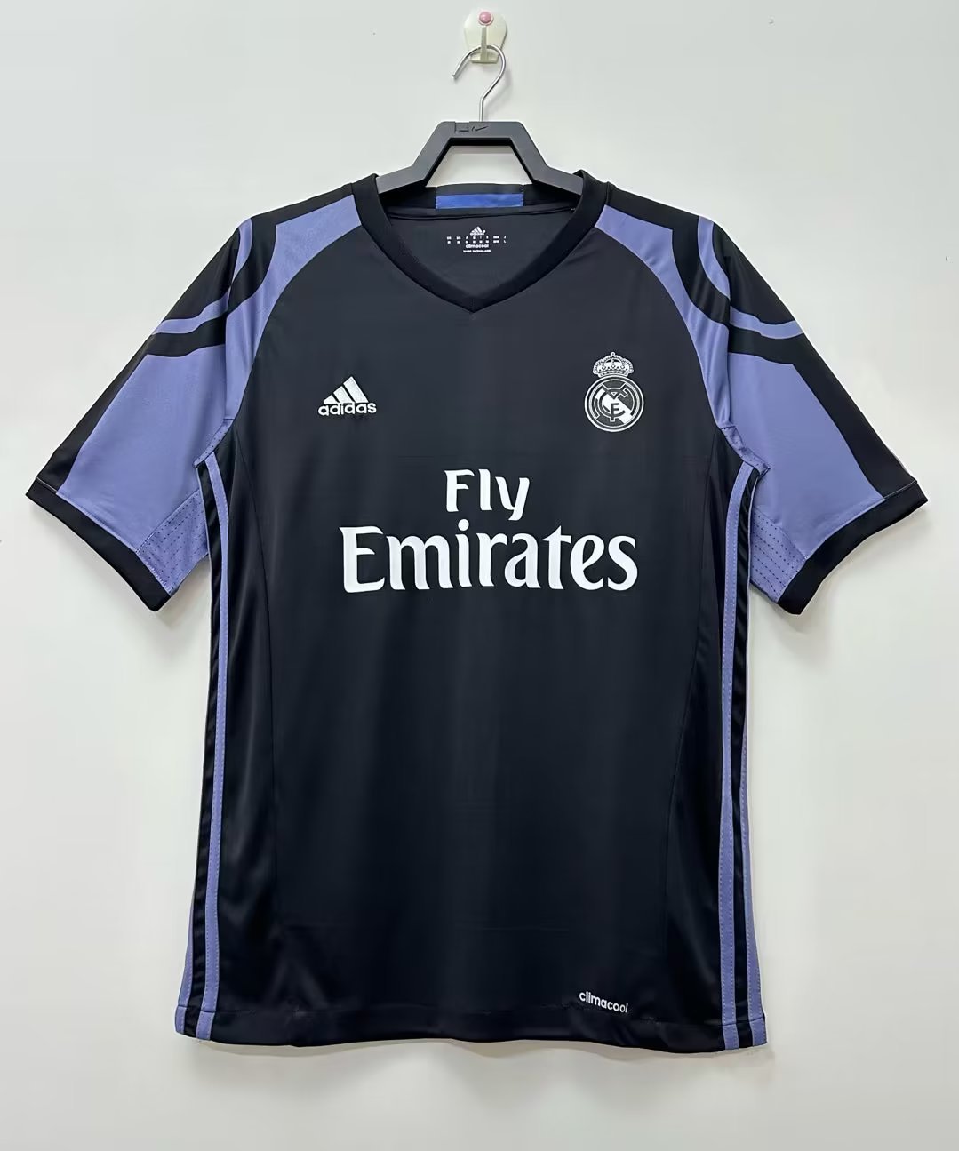 Real Madrid  Retro 2016-2017 Second away game  jersey