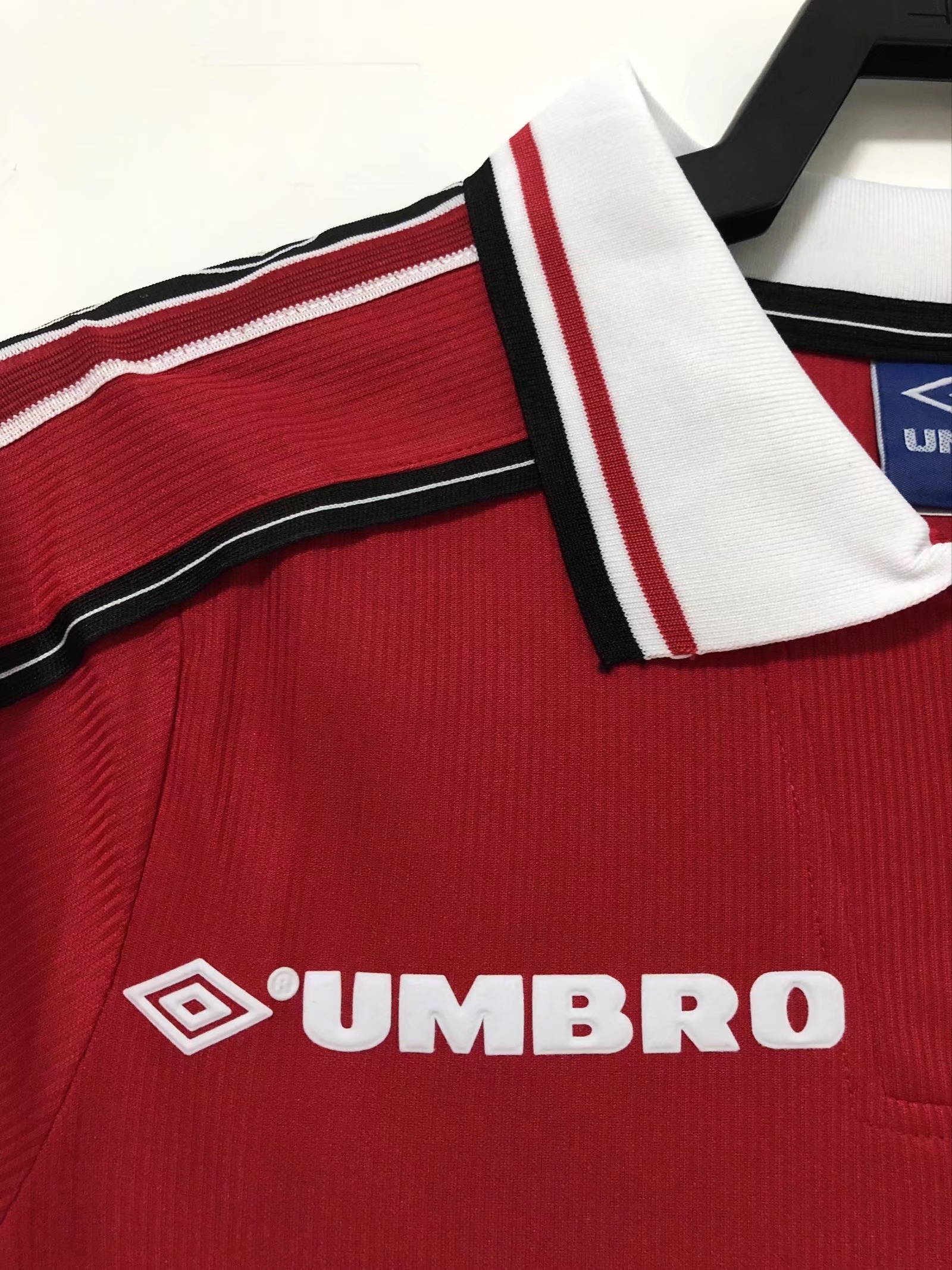 Manchester United Retro 1998 season long home jersey