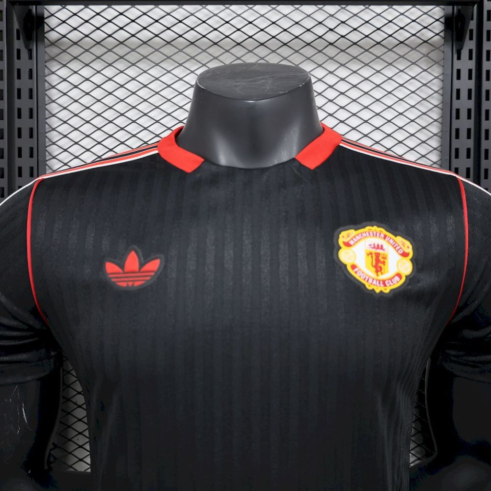 Manchester United 25/26 Black Terrace Icons Jersey-Player Version