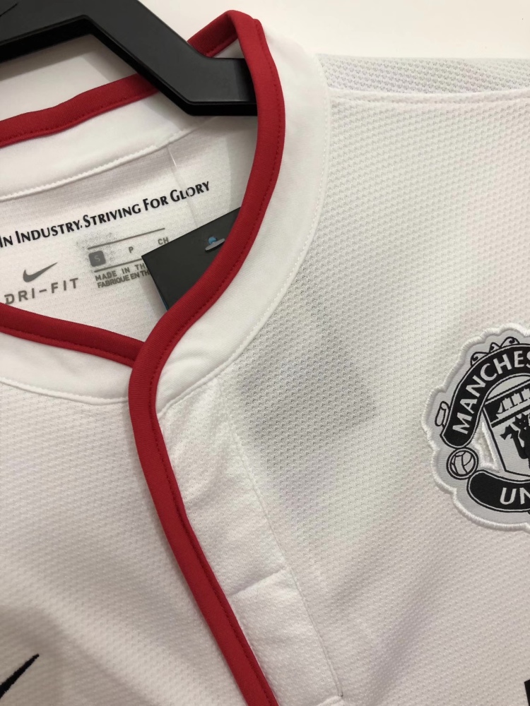 Manchester United Retro 2013-2014 season away jersey