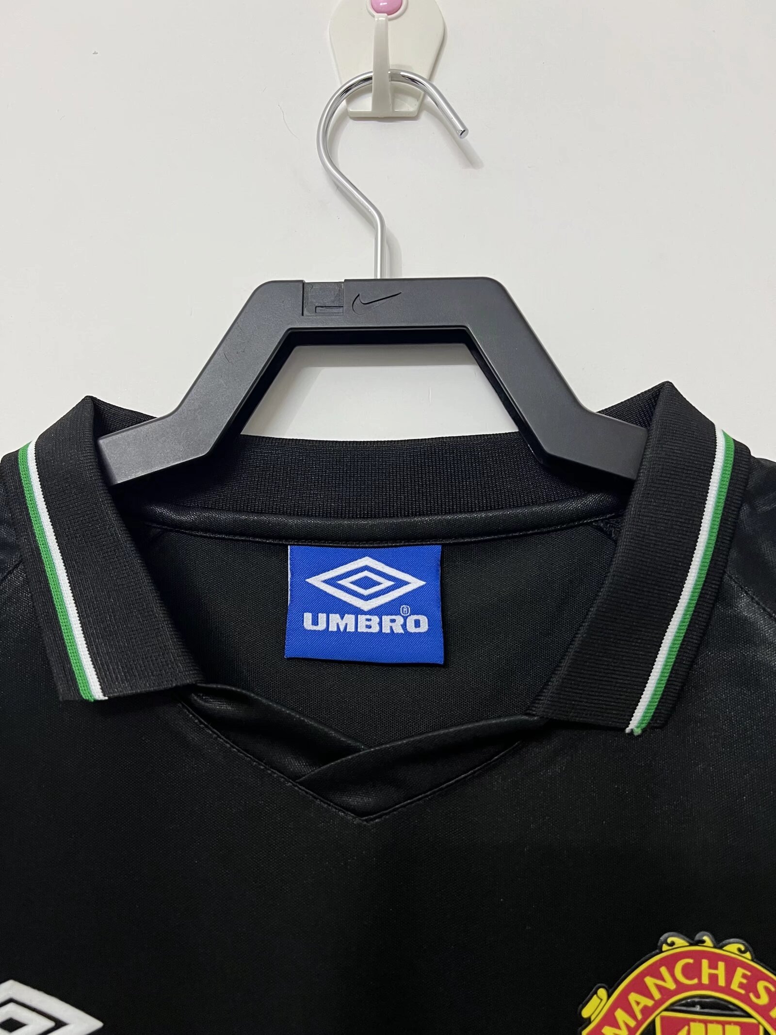 Manchester United Retro 1998-1999 season away jersey