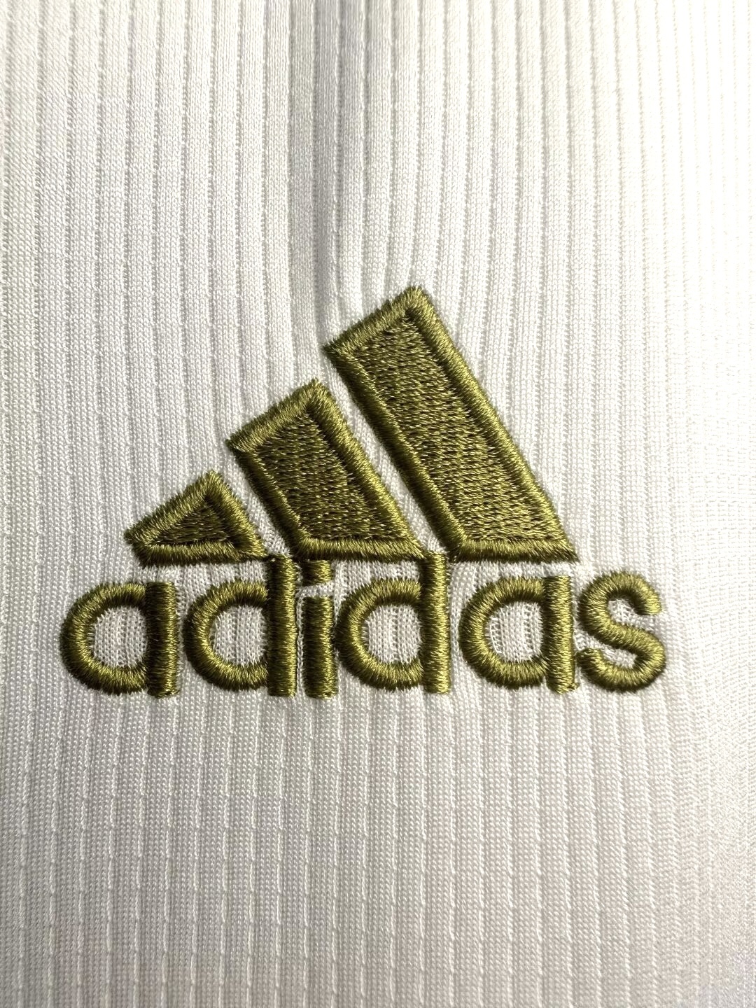 Real Madrid Retro 2019-2000 home court jersey