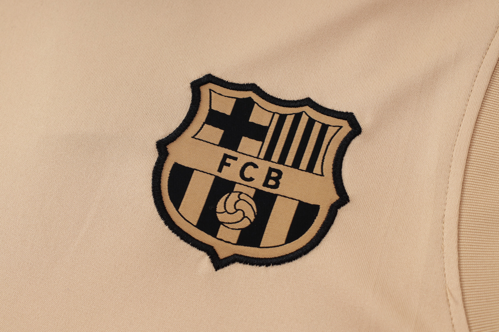 Barcelona 24/25 Adults short sleeved training suit with top and pants