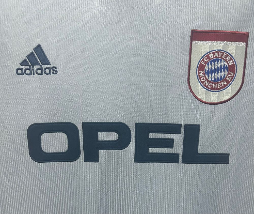 Bayern Munich Retro 1998-1999 away jersey