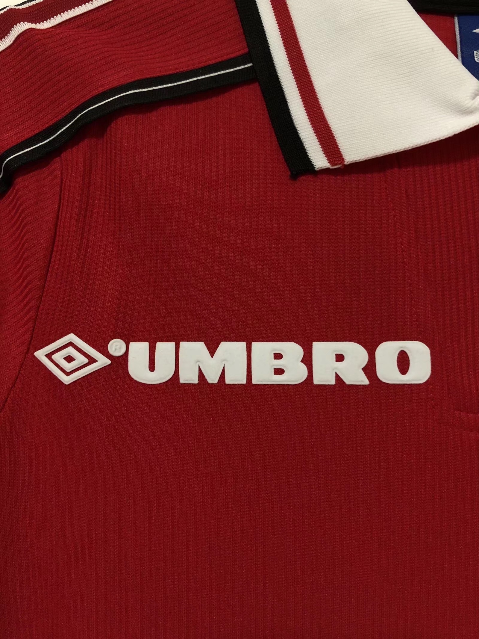 Manchester United Retro 1998 season long home jersey
