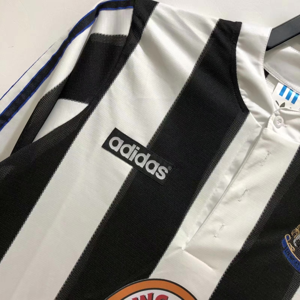 Newcastle United  Retro 1995-1997 long sleeves home jersey