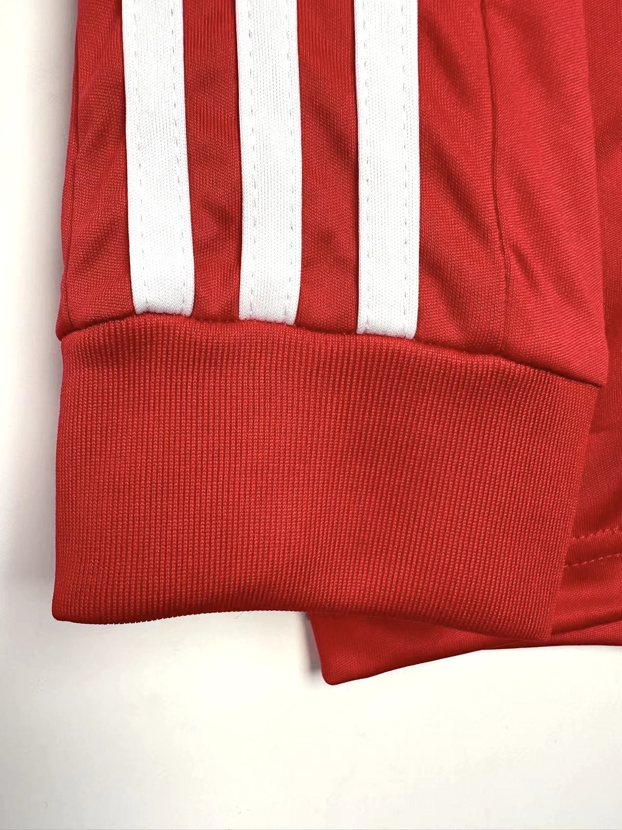 Real Madrid  Retro long sleeves 2011-2012 away jersey