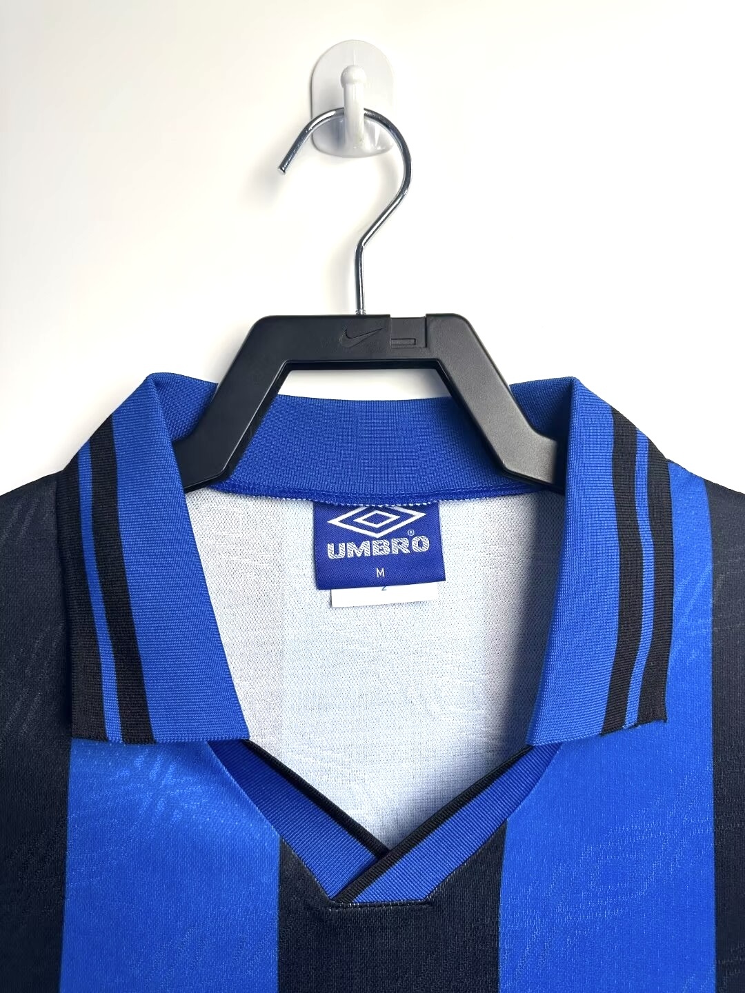 Inter Milan Retro 1995-1996 home court jersey
