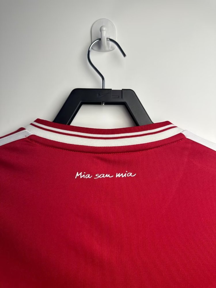 Bayern Munich Retro 2013-2014 home jersey