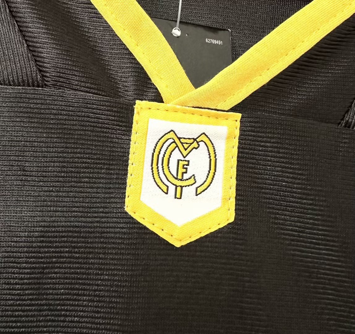 Real Madrid  Retro1999- 2001 Away jersey
