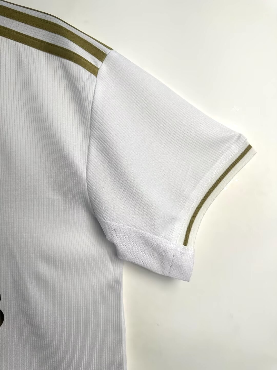 Real Madrid Retro 2019-2000 home court jersey