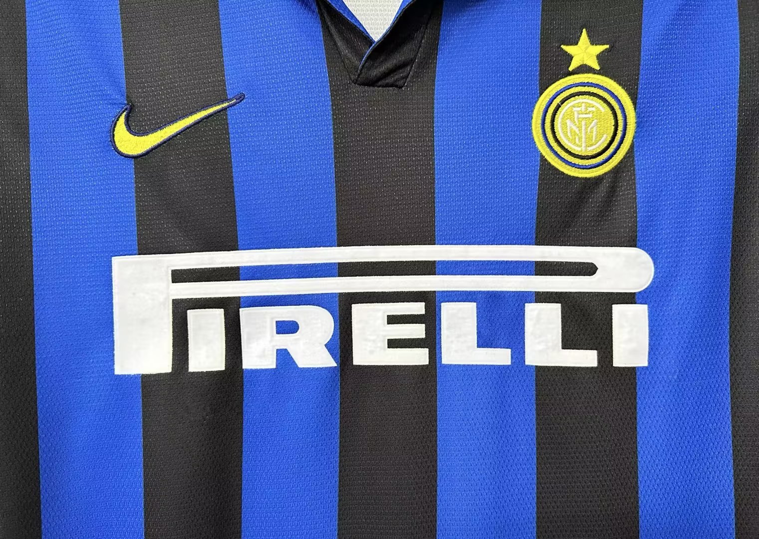 Inter Milan Retro 1998-1999 home court jersey