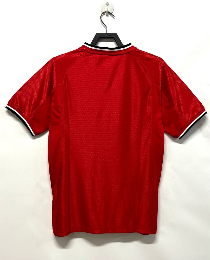 Manchester United Retro 2000-2002 season home jersey
