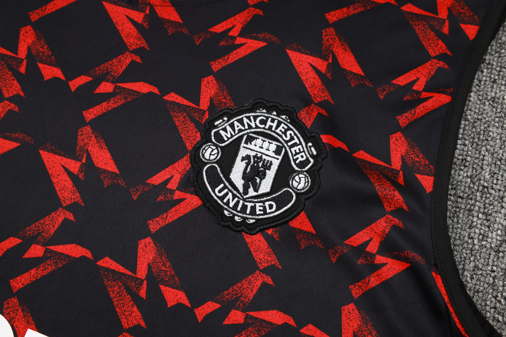 Manchester United 24/25 Adults sleeveless  Jersey+Shorts ﻿