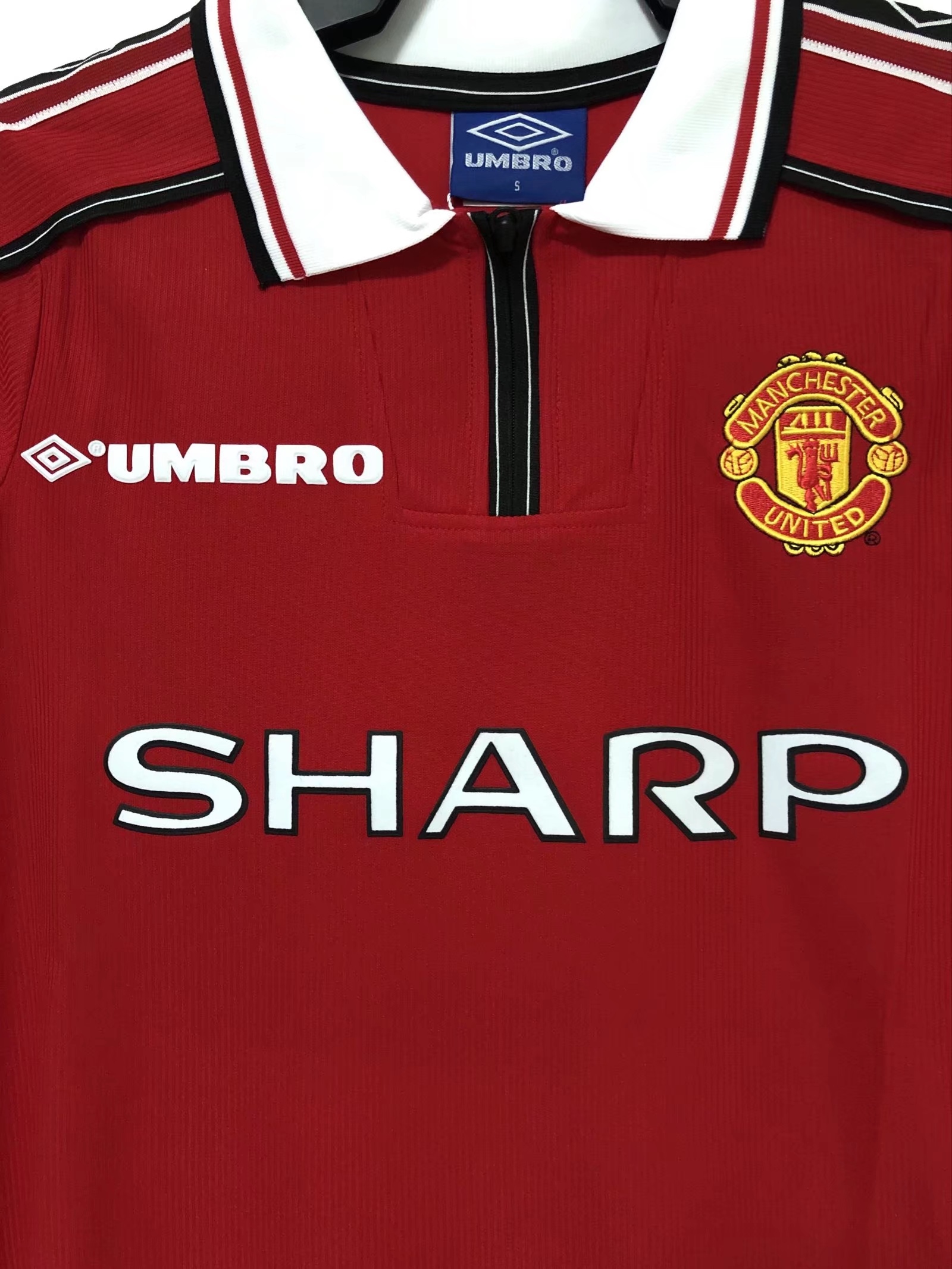 Manchester United Retro 1998 season long home jersey