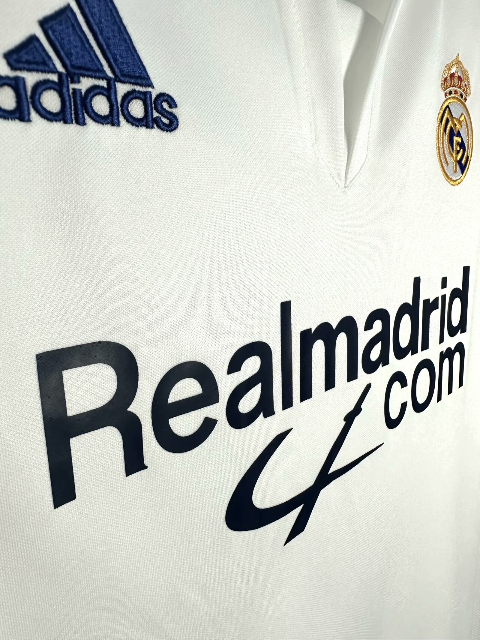 Real Madrid Retro 1994-1996 home court jersey