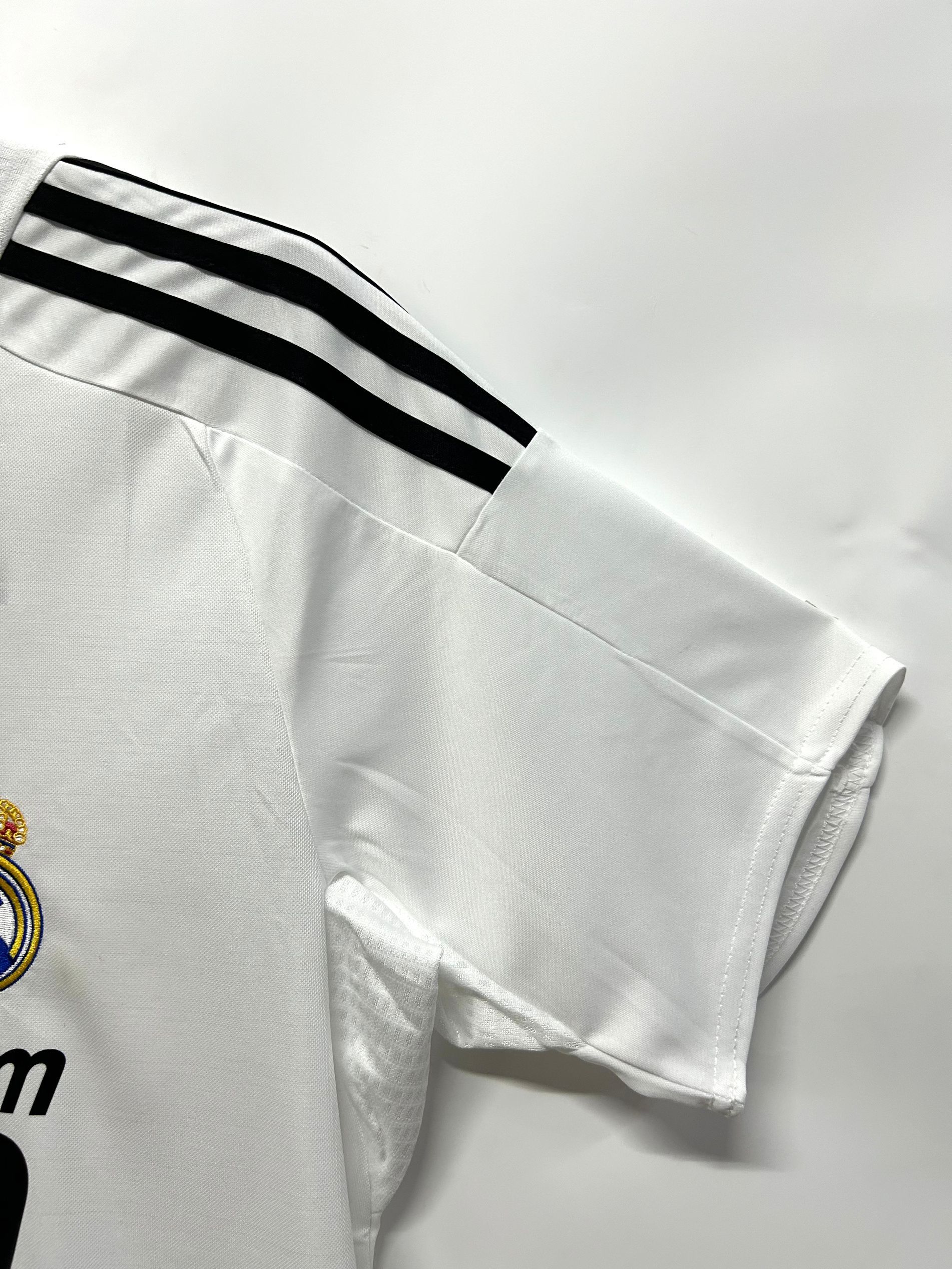 Real Madrid Retro 2008-2009 home court jersey