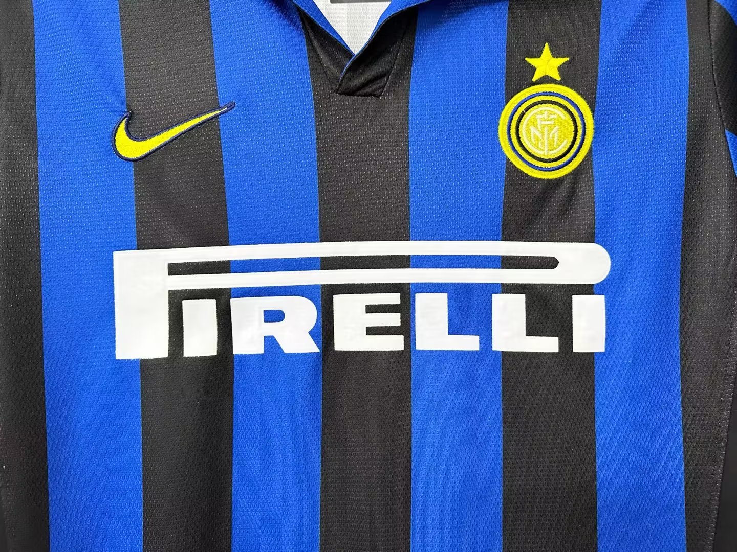 Inter Milan Retro 1998-1999 home court jersey